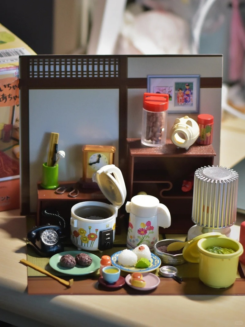 Re-Ment Vintage 80s Grandparen - Vintage Collection Playset review and price